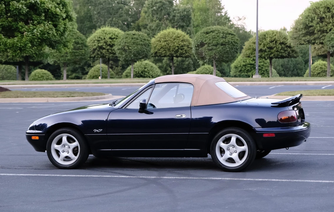 1996 Mazda NA MX-5 Miata - Image 6 of 31