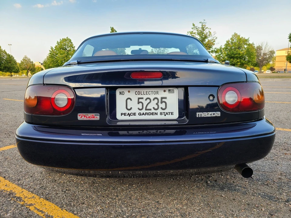 1996 Mazda NA MX-5 Miata - Image 16 of 31