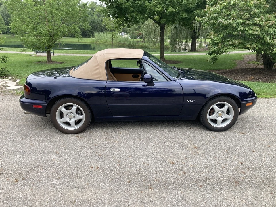 1996 Mazda NA MX-5 Miata - Image 11 of 31