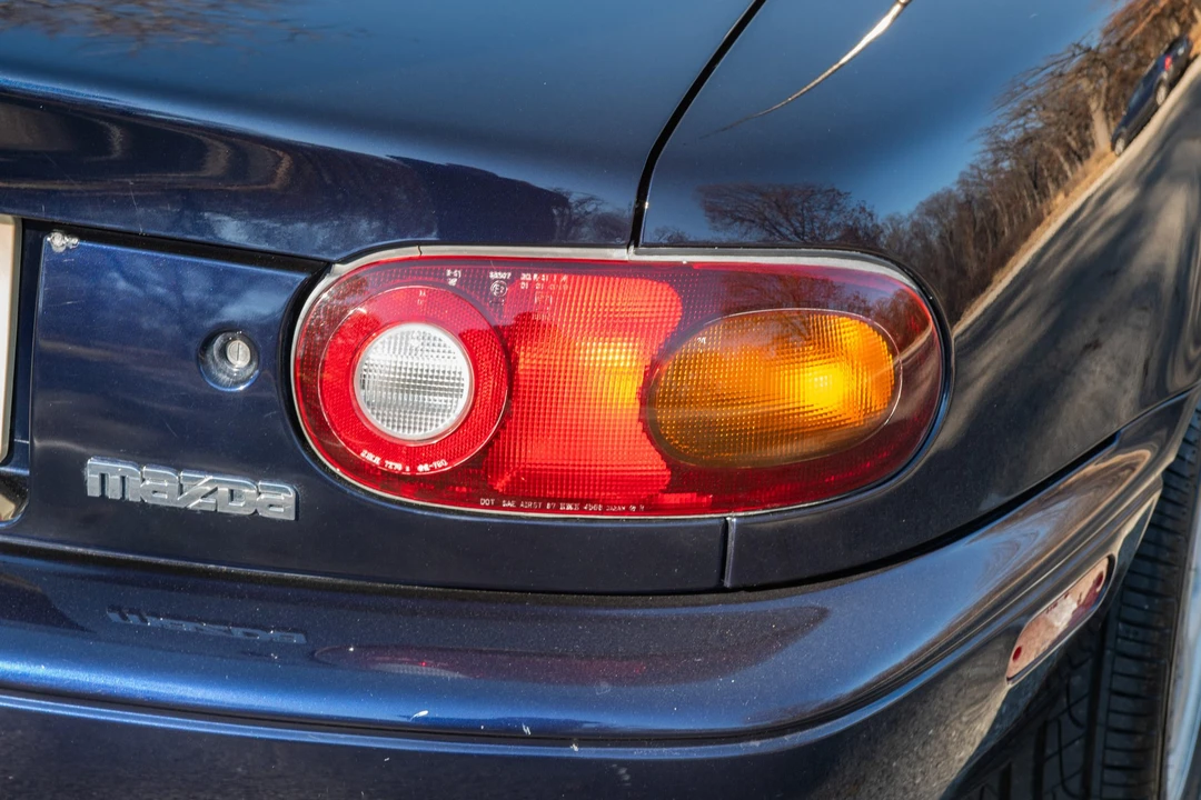 1996 Mazda NA MX-5 Miata - Image 27 of 31