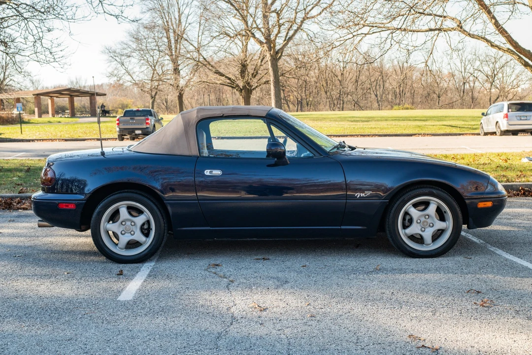 1996 Mazda NA MX-5 Miata - Image 18 of 31