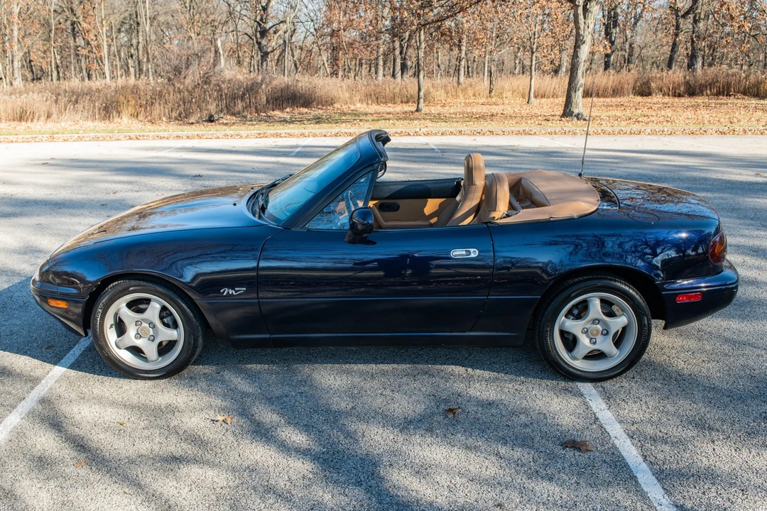 1996 Mazda NA MX-5 Miata - Image 3 of 31