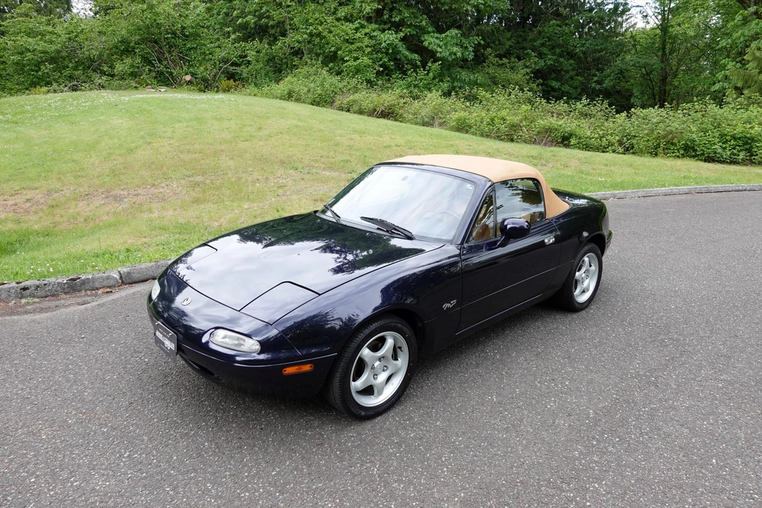 1996 Mazda NA MX-5 Miata - Image 2 of 31