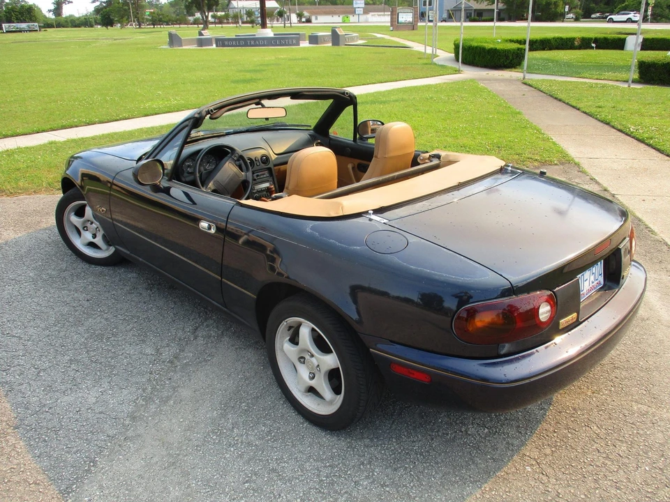 1996 Mazda NA MX-5 Miata - Image 12 of 31