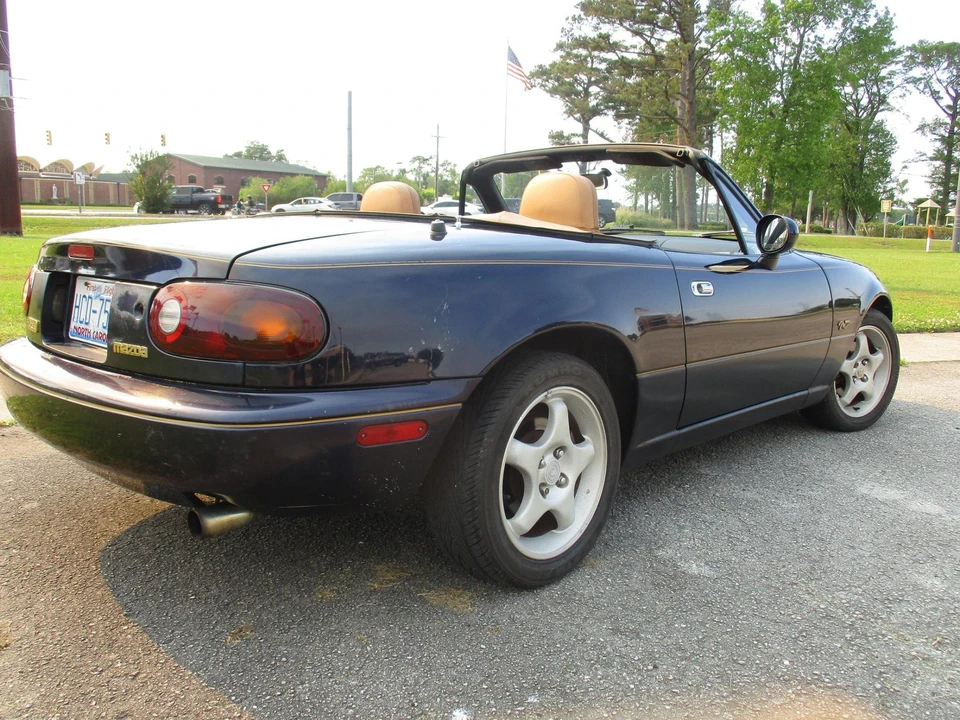 1996 Mazda NA MX-5 Miata - Image 9 of 31