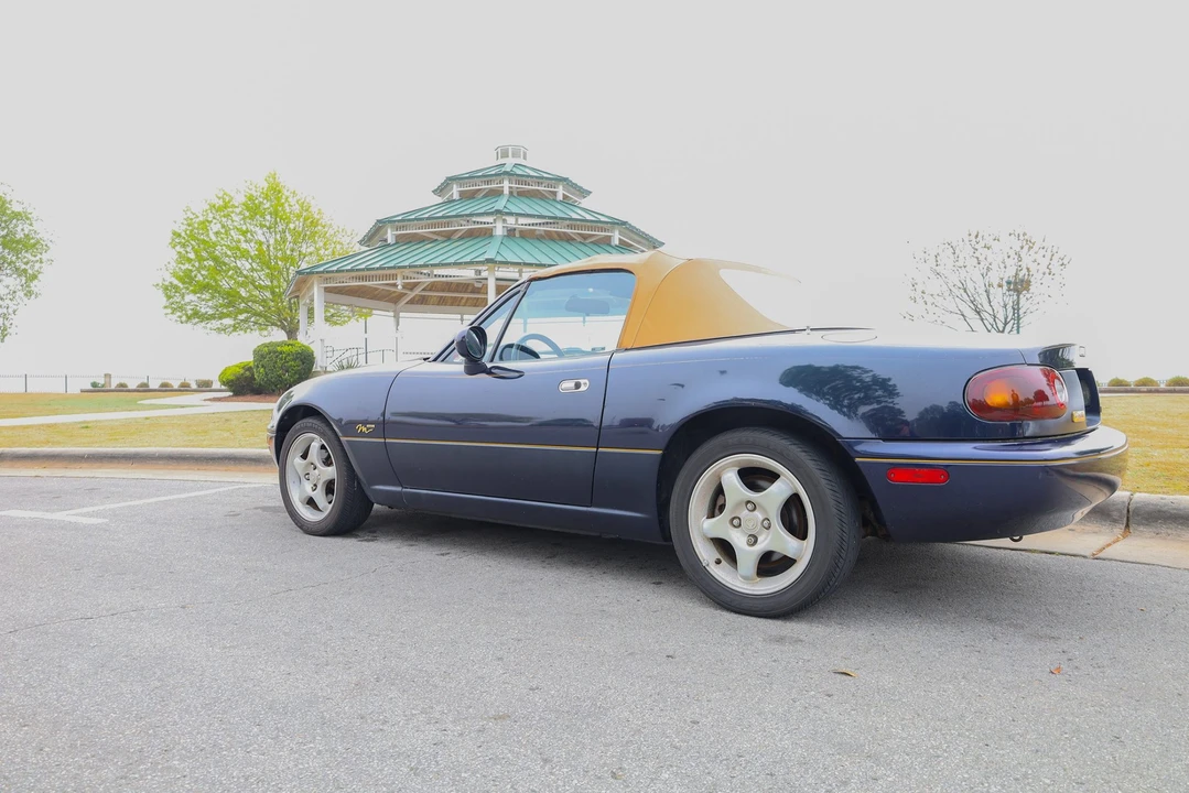 1996 Mazda NA MX-5 Miata - Image 23 of 31