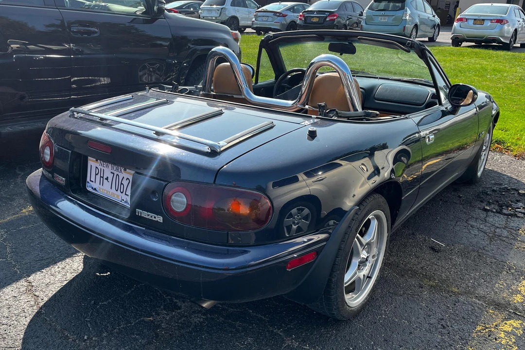 1996 Mazda NA MX-5 Miata - Image 4 of 31