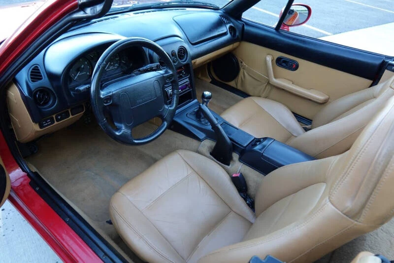 1996 Mazda NA MX-5 Miata - Image 5 of 31
