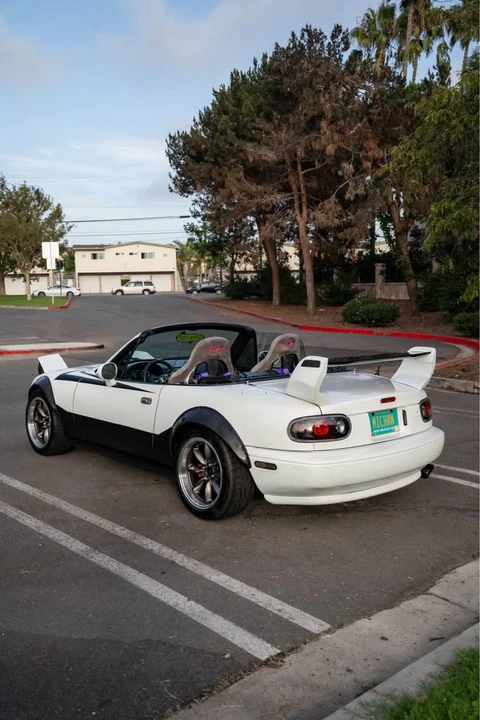 1996 Mazda NA MX-5 Miata - Image 14 of 17