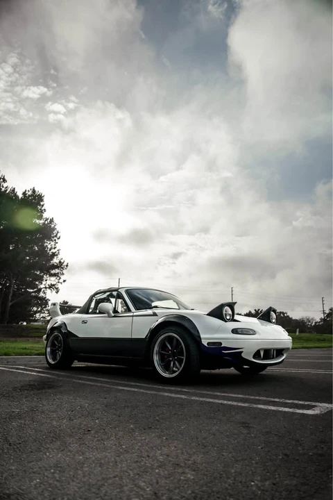 1996 Mazda NA MX-5 Miata - Image 3 of 17