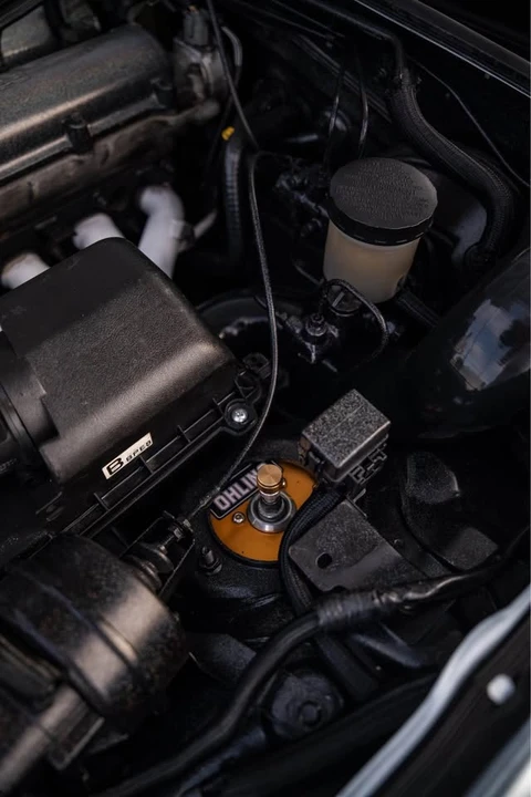 1996 Mazda NA MX-5 Miata - Image 16 of 17