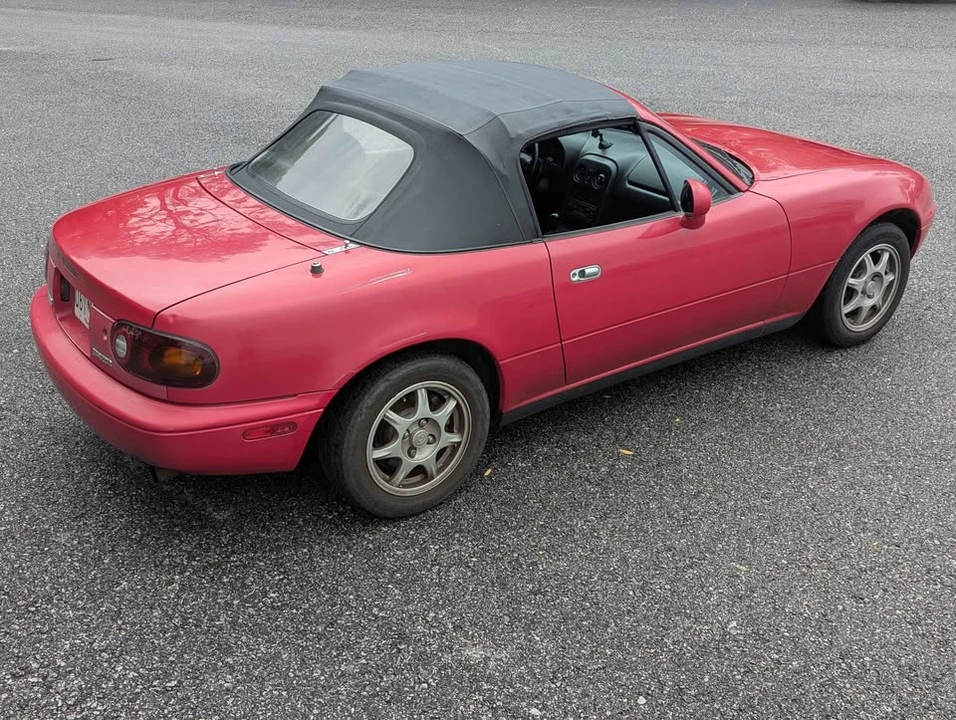 1996 Mazda NA MX-5 Miata - Image 5 of 20