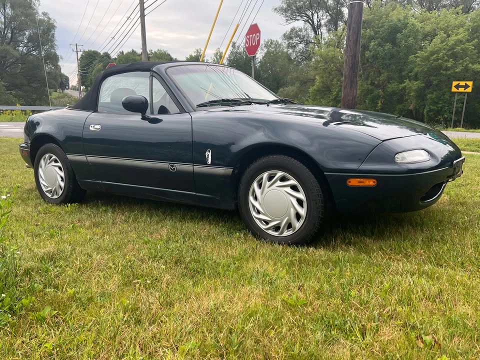 1996 Mazda NA MX-5 Miata - Image 2 of 11