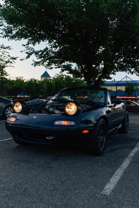 1996 Mazda NA MX-5 Miata - Image 6 of 10