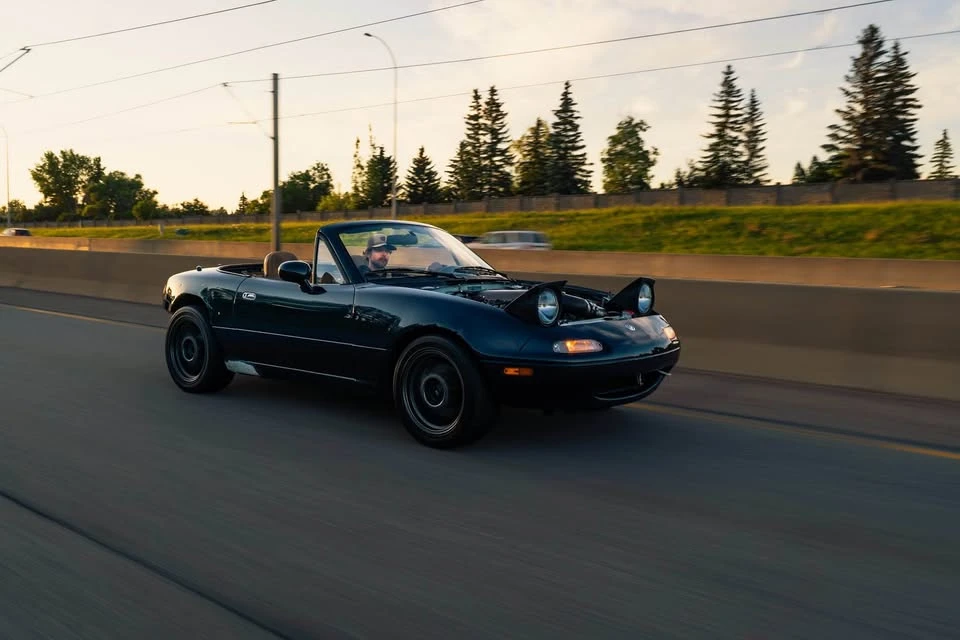 1996 Mazda NA MX-5 Miata - Image 5 of 10