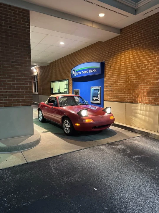 1996 Mazda NA MX-5 Miata - Image 2 of 14