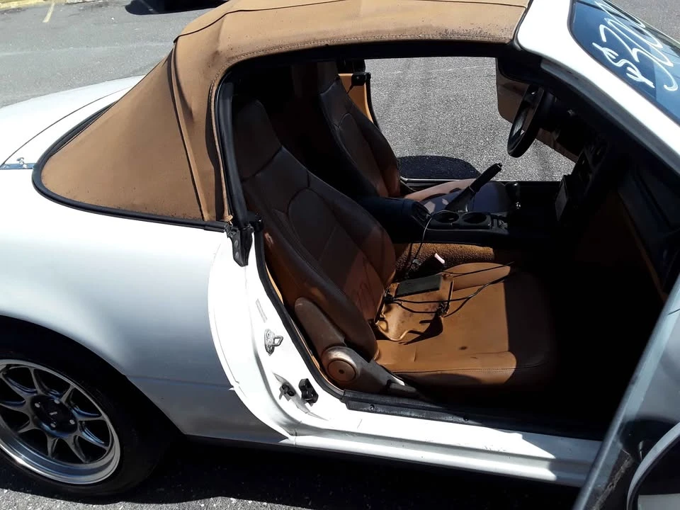 1996 Mazda NA MX-5 Miata - Image 6 of 7
