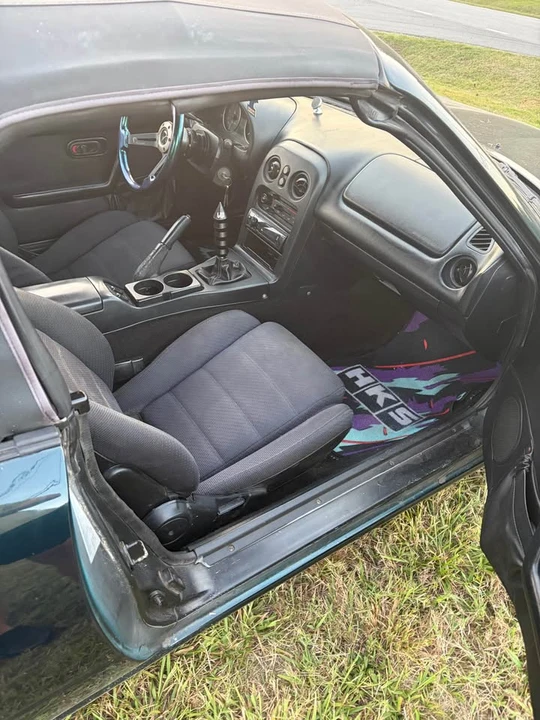 1996 Mazda NA MX-5 Miata - Image 6 of 8