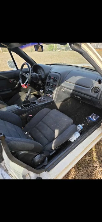 1996 Mazda NA MX-5 Miata - Image 6 of 6