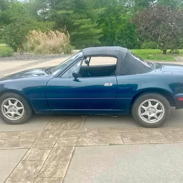 1996 Mazda MX-5 Sport Convertible 2D