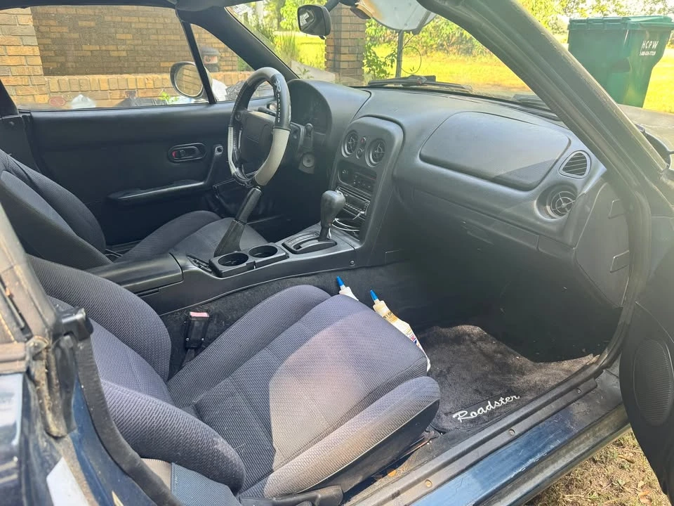 1996 Mazda NA MX-5 Miata - Image 8 of 10