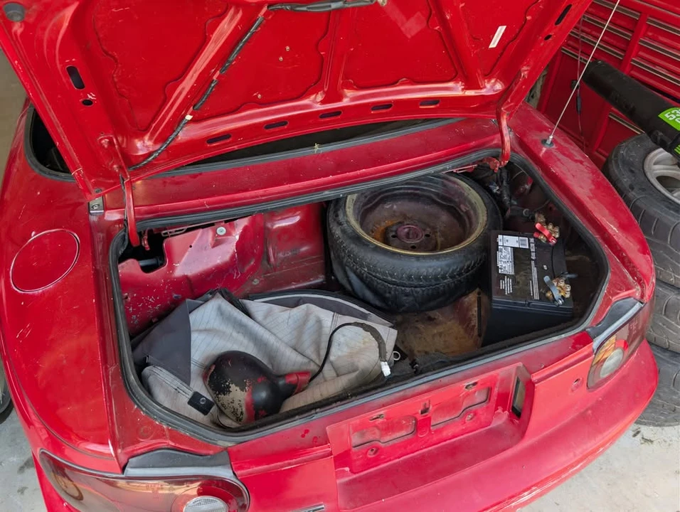1996 Mazda NA MX-5 Miata - Image 5 of 5