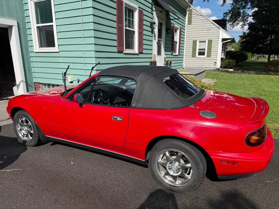 1996 Mazda NA MX-5 Miata - Image 2 of 19