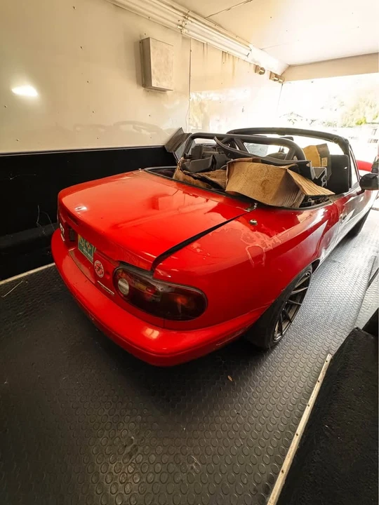 1996 Mazda NA MX-5 Miata - Image 2 of 7