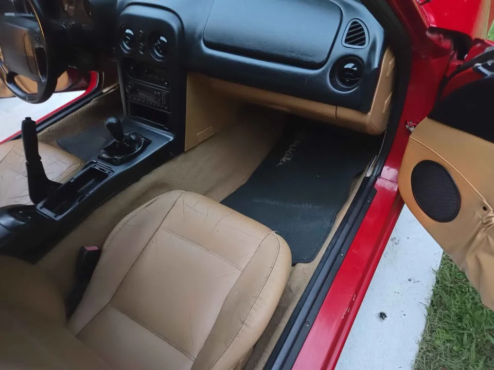 1996 Mazda NA MX-5 Miata - Image 12 of 20