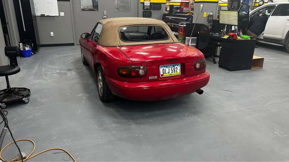 1996 Mazda NA MX-5 Miata - Image 3 of 15