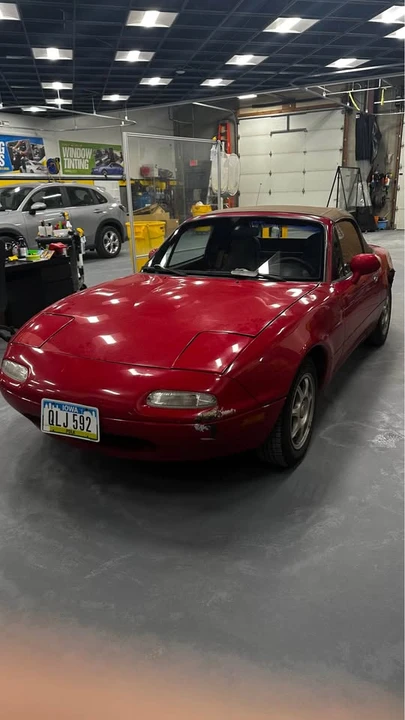 1996 Mazda NA MX-5 Miata - Image 2 of 15