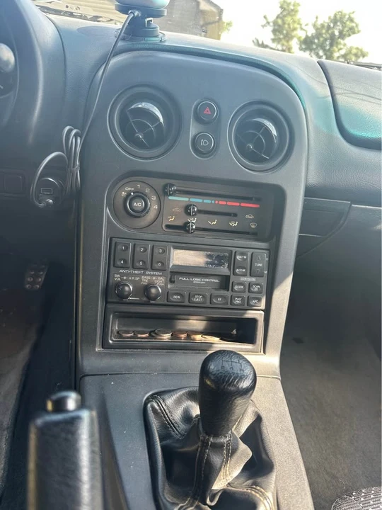 1996 Mazda NA MX-5 Miata - Image 8 of 11