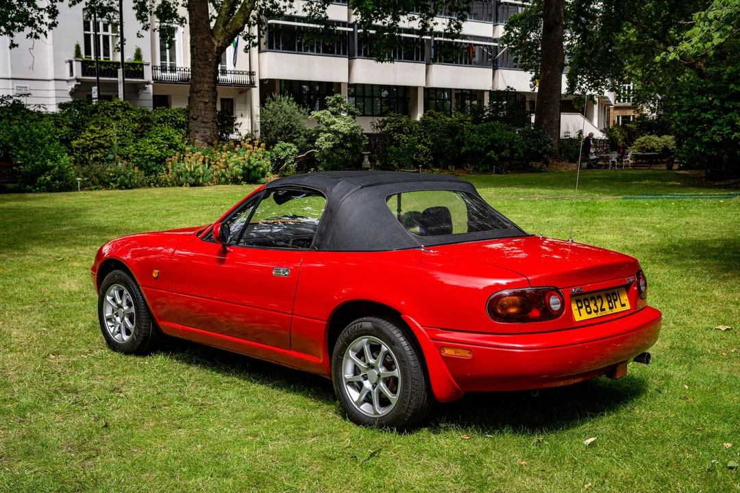 1996 Mazda NA MX-5 Miata - Image 3 of 8