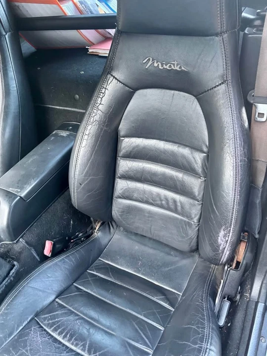 1996 Mazda NA MX-5 Miata - Image 5 of 10
