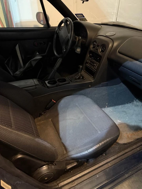 1996 Mazda NA MX-5 Miata - Image 6 of 10