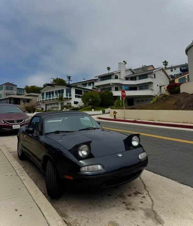 1996 Mazda NA MX-5 Miata - Image 3 of 4