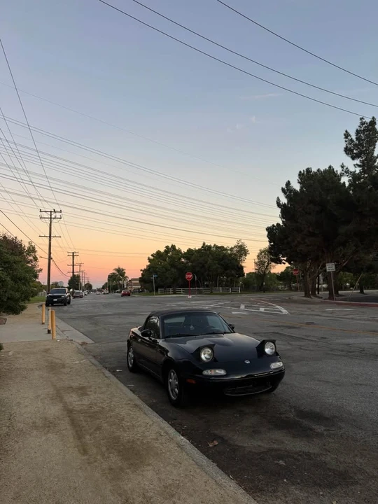 1996 Mazda NA MX-5 Miata - Image 4 of 4