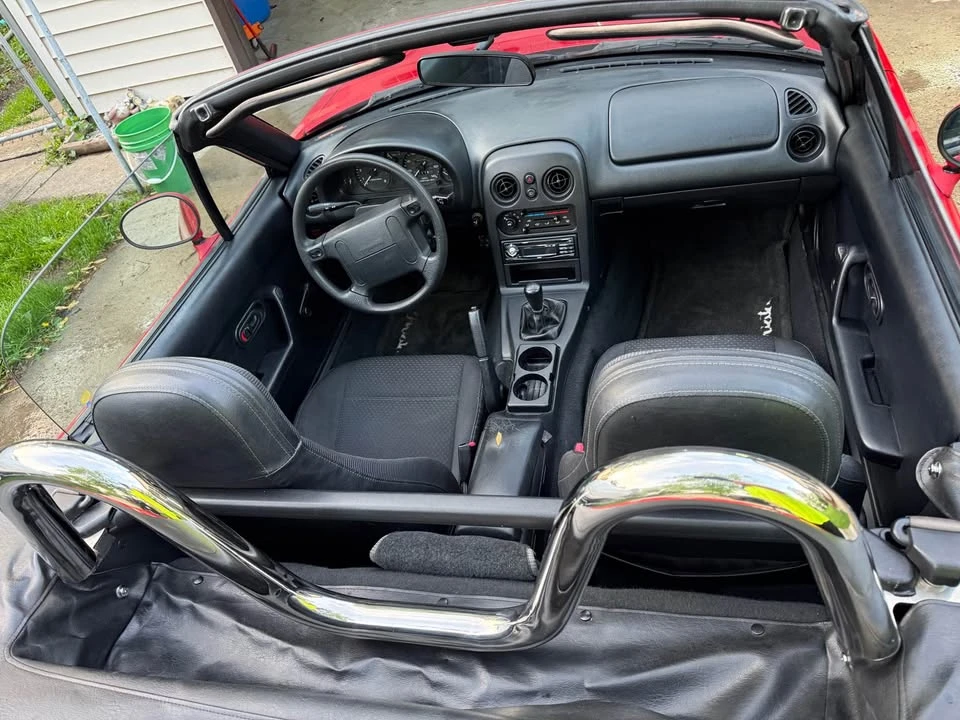 1996 Mazda NA MX-5 Miata - Image 5 of 9