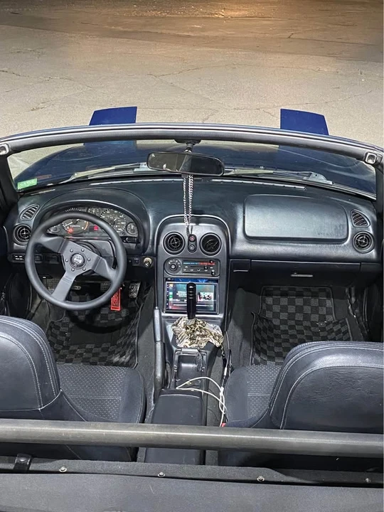 1996 Mazda NA MX-5 Miata - Image 8 of 9