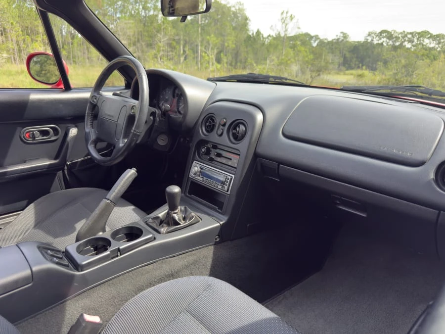 1996 Mazda NA MX-5 Miata - Image 26 of 31