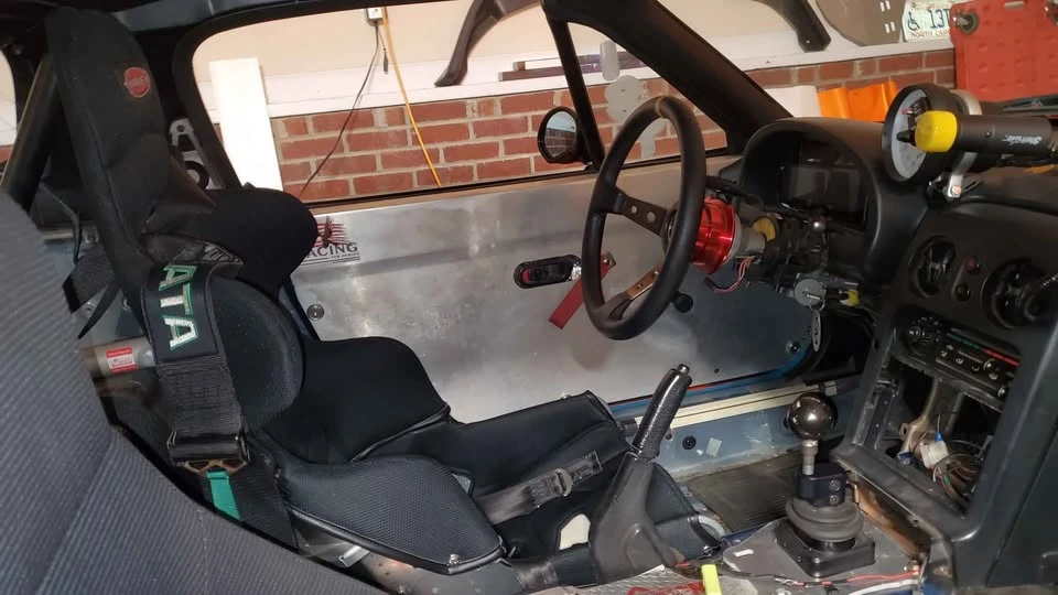 1996 Mazda NA MX-5 Miata - Image 4 of 6
