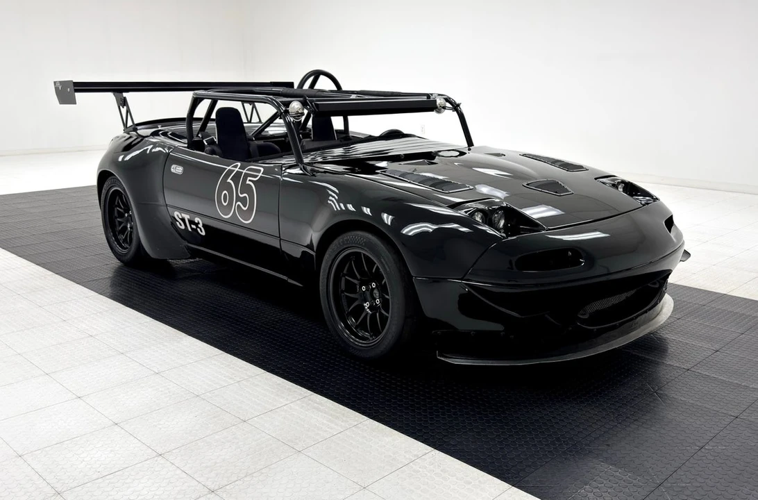 1996 Mazda NA MX-5 Miata - Image 7 of 12