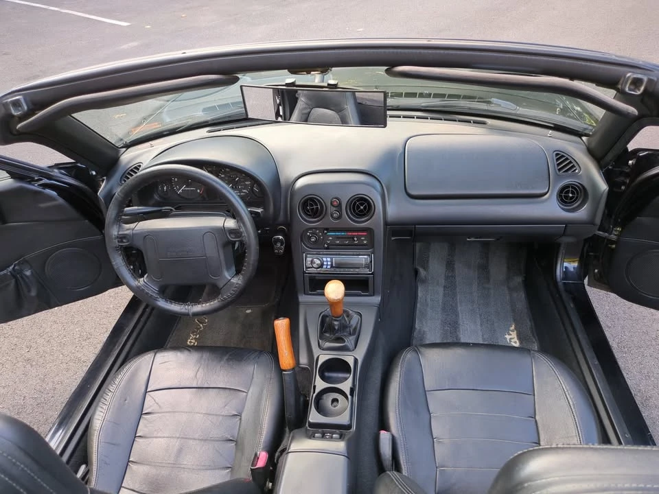 1996 Mazda NA MX-5 Miata - Image 10 of 20