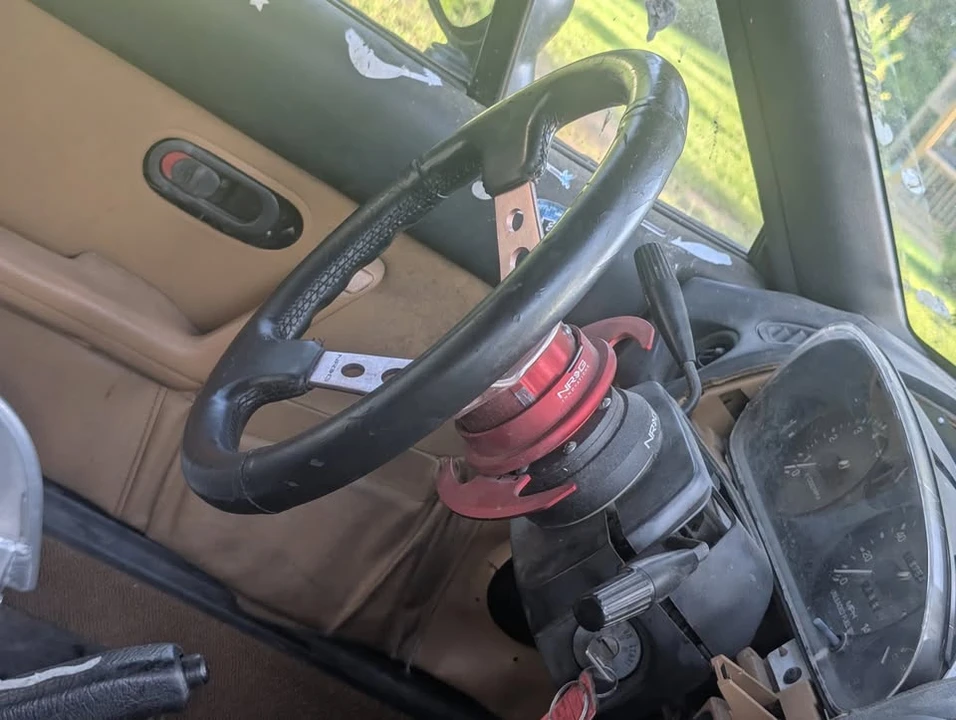 1996 Mazda NA MX-5 Miata - Image 5 of 15