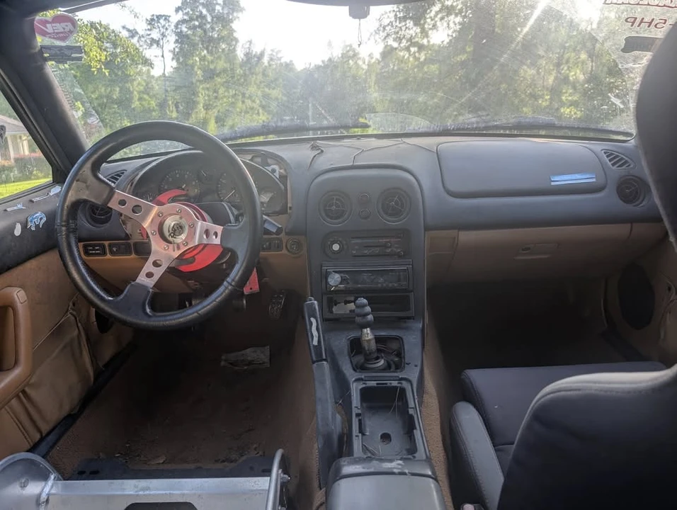 1996 Mazda NA MX-5 Miata - Image 4 of 15