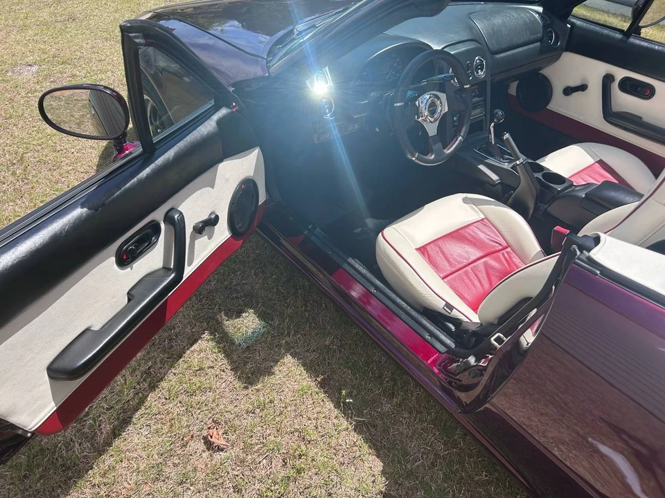 1996 Mazda NA MX-5 Miata - Image 15 of 21