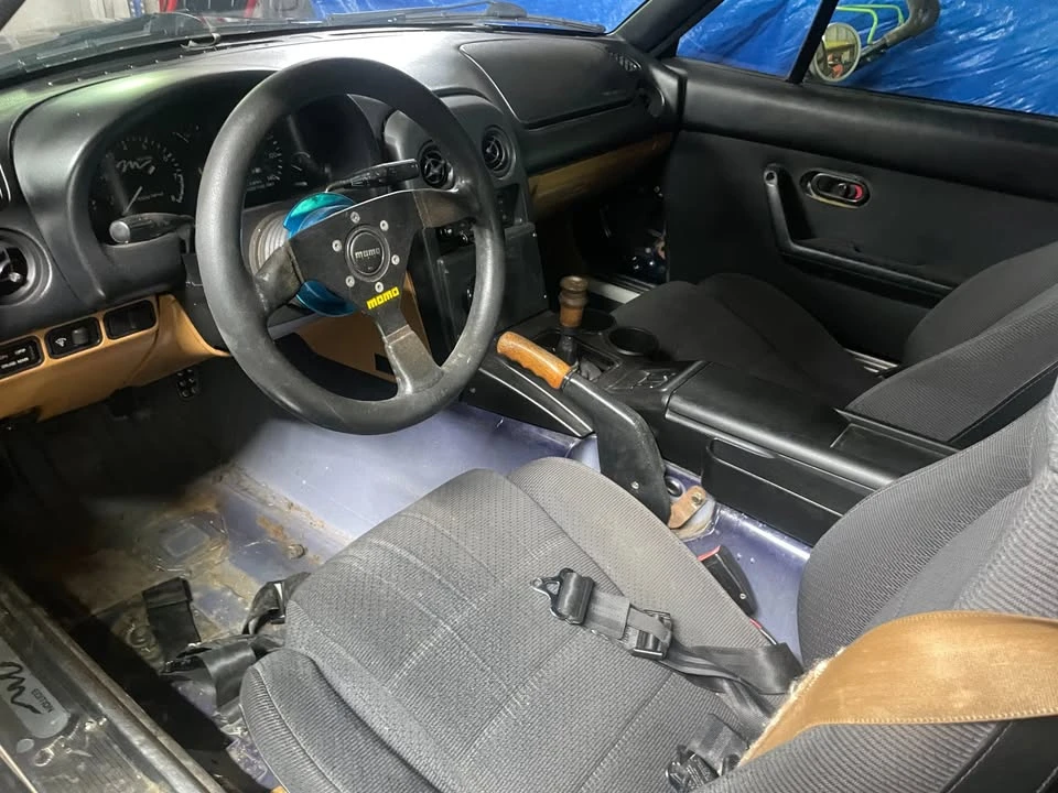 1996 Mazda NA MX-5 Miata - Image 4 of 11