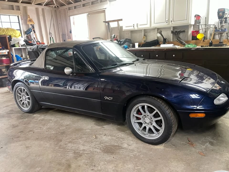 1996 Mazda NA MX-5 Miata - Image 2 of 11