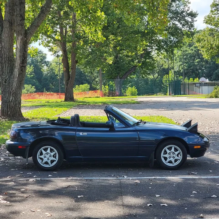 1996 Mazda NA MX-5 Miata - Image 6 of 17