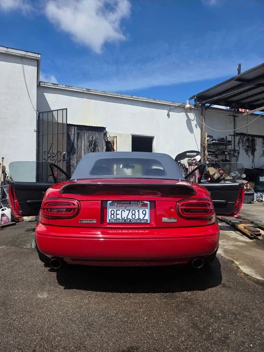 1996 Mazda NA MX-5 Miata - Image 9 of 10